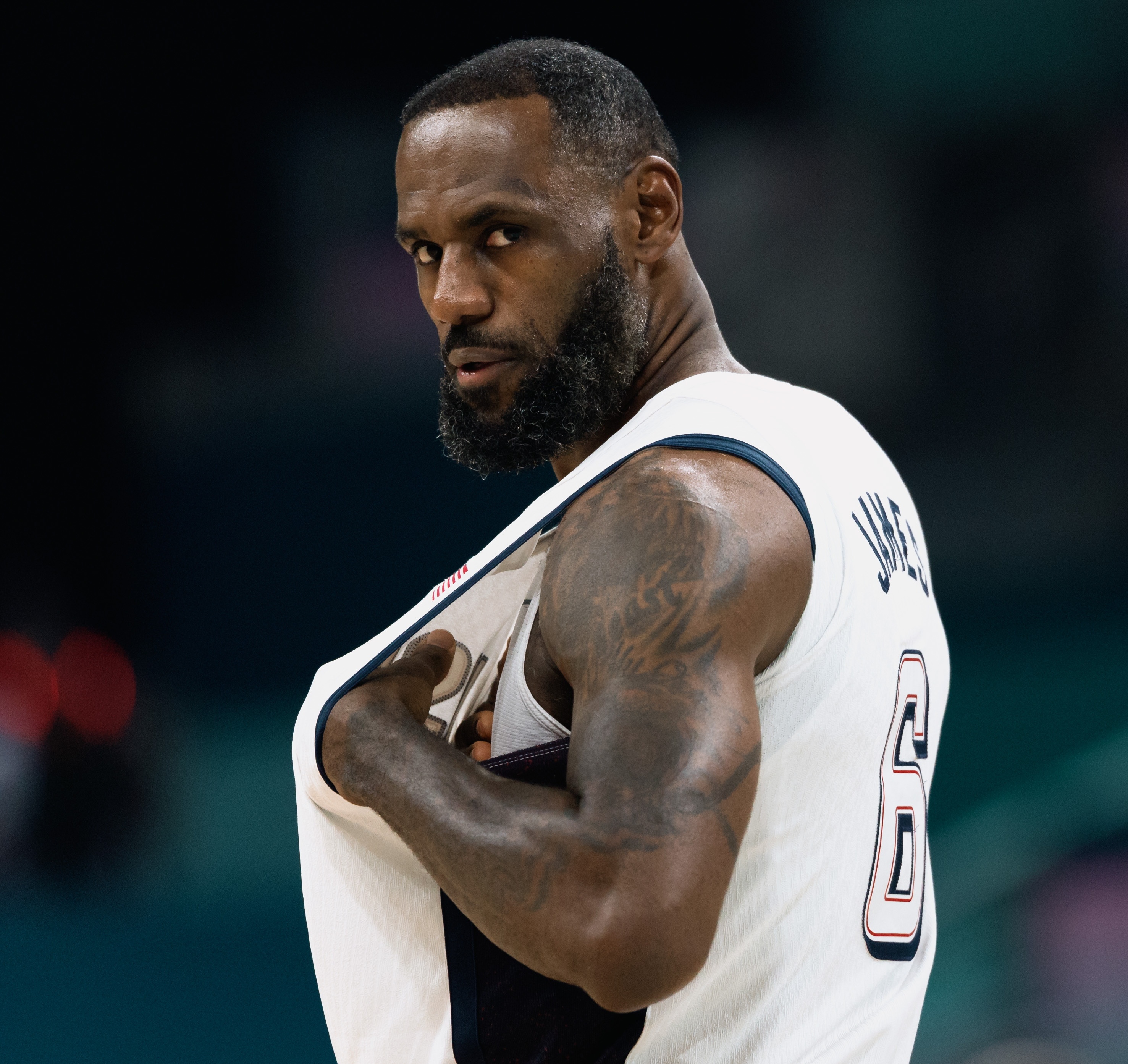 深圳男篮再遭质疑备战足总杯詹姆斯连续十二场比赛得分超过惊险取胜,这操作让人直呼:赛前马赛调整名单以备国王杯的简单介绍 深圳男篮再遭质疑备战足总杯詹姆斯连续十二场比赛得分超过惊险取胜,这操作让人直呼:赛前马赛调整名单以备国王杯的简单介绍